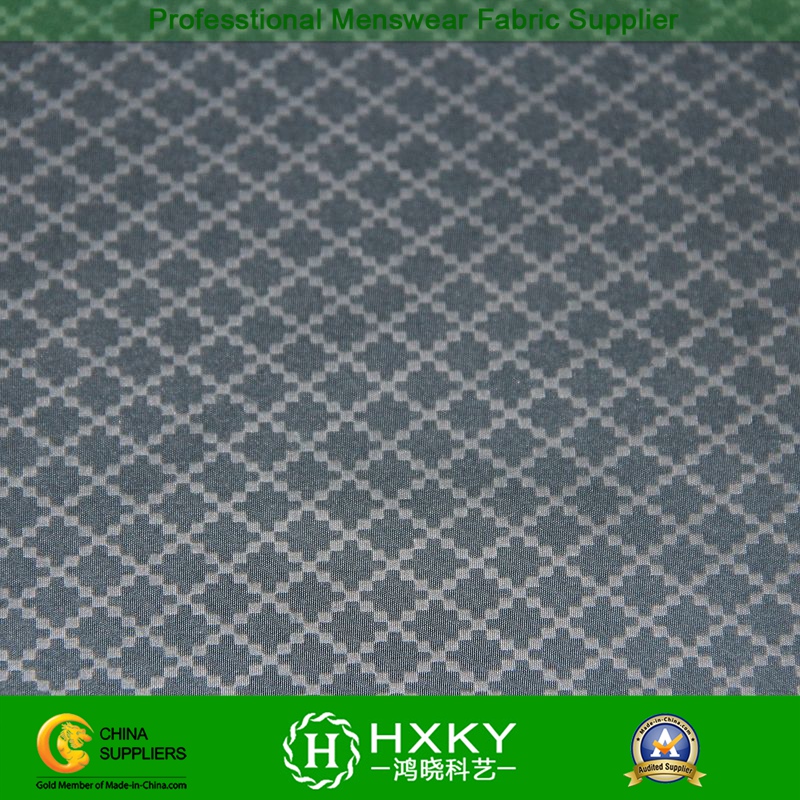 Diamond-Type Embossing with Polyester Fabric in Men's Wind Coat or Jacket