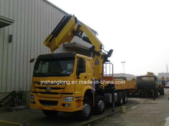 HOWO Chassis 371HP Rhd Container Carry Truck Crane