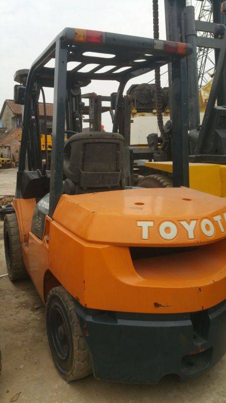 Japanese Forklift Used Diesel Engine Toyota Forklift 3ton (FD30)