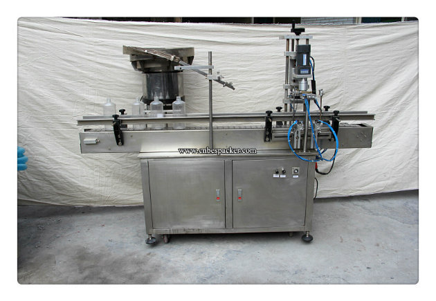 Automatic Bottle Washing Filling Capping Machine with Labeling Machine