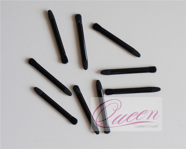 Double Ended Disposable Eyeshadow Brush