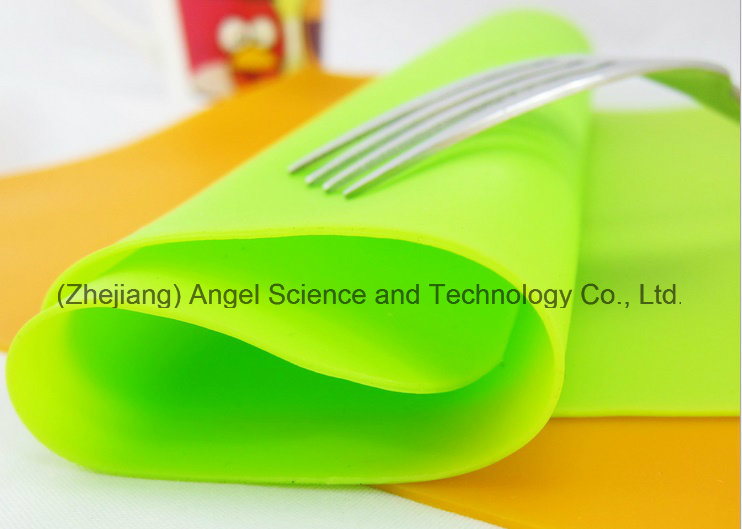 Eco-Friendly Silicone Baking Mat & Silicone Table Mat Sm12 (0.08cm)