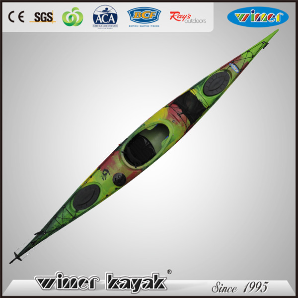 2016 New Style Sea Kayak Fast Speed Sit in Single Kayak with Rudder