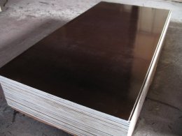 Hardwood Core Black Film Faced Plywood First Grade (HB010)