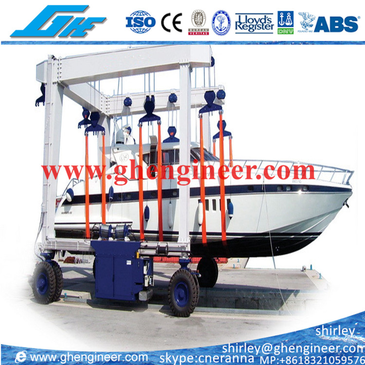 Rubber Mobile Gantry Crane for Handling Yacht Ship in Quayside