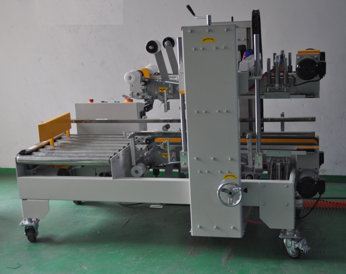 Adaptive Corner and Side Type Carton Sealer/Sealing