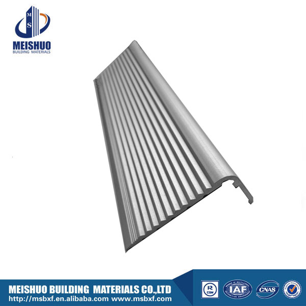 Grooved Anti Slip Aluminum Profile Step Nosing