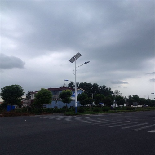 Prices of 7m 48W Solar Street Light with Lithium Battery