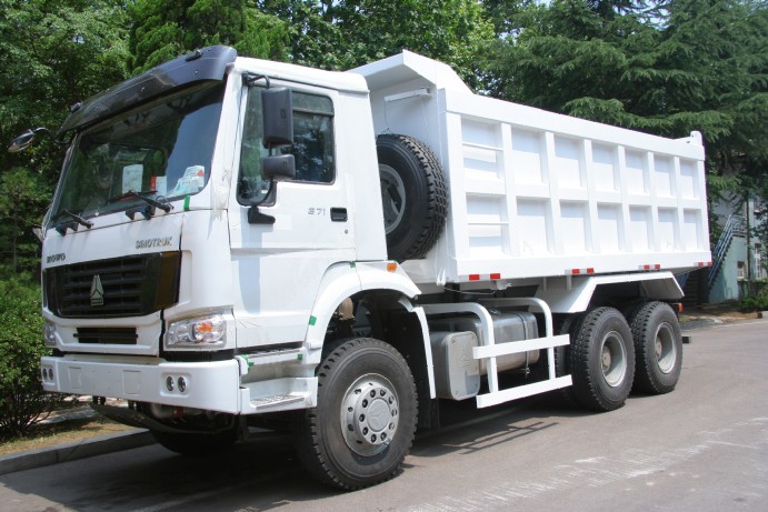 SINOTRUK HOWO 25T Dump Truck (ZZ3257N3647B)