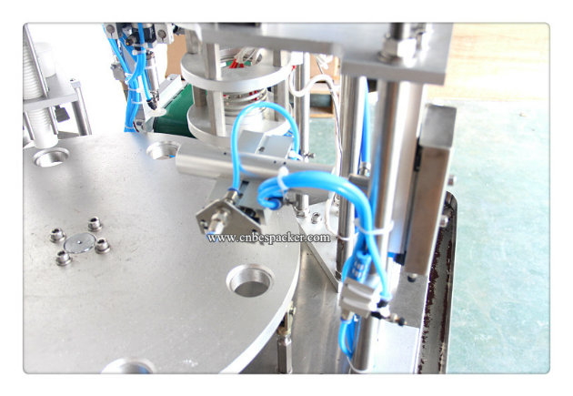 Rotary Type Coffee Manual Capsule Filling Machine with Ce