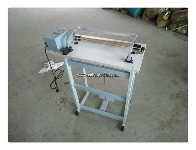 Plastic Food Containers Sealing Machine with Ce