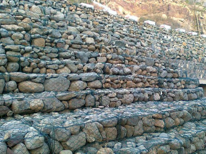 Gabion Box/ Stone Cages/ Gabion Wire Mesh for Sale Yaqi