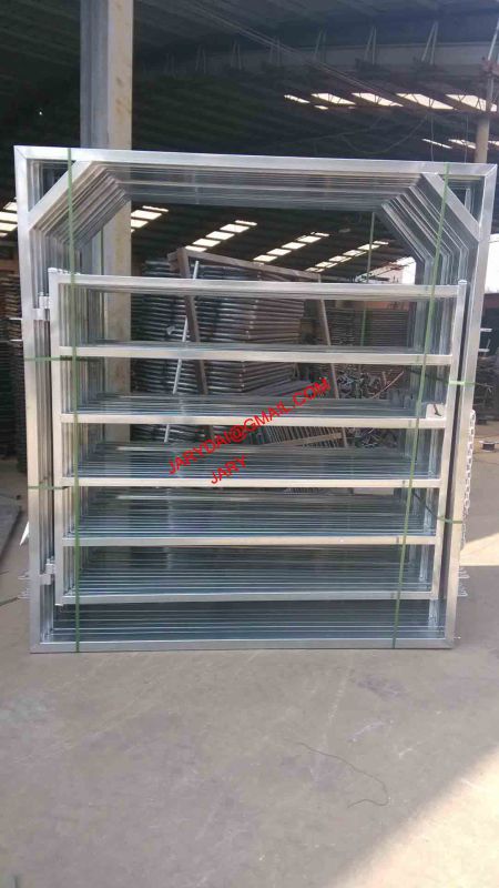 2.1m 6 Bar 60X30 / 40X40 Oval Rail Cattle Panel