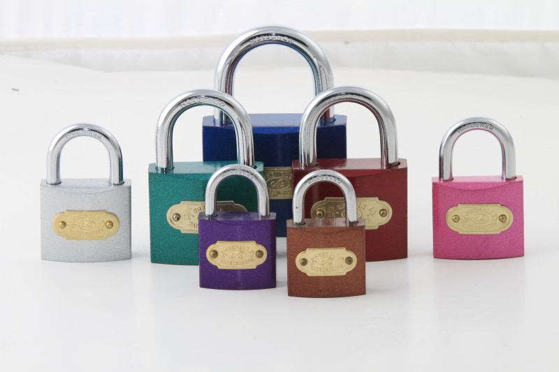 Are Shape Normal Key Lovely and Nice Color Sprayed Painted Padlock