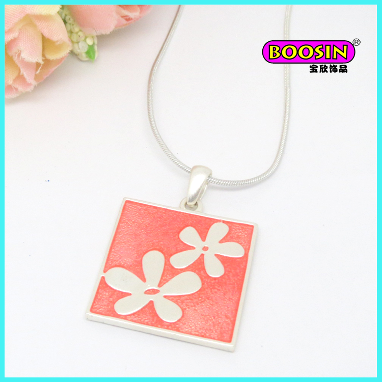 Nice Handmade Enamel Flower Pendant Silver Necklace Jewllery