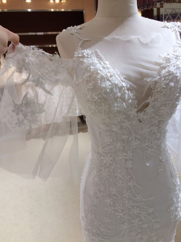 Mermaid Wrap Lace Applique off White Wedding Dress