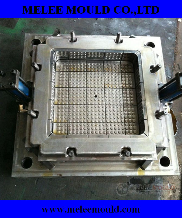 Plastic Mold in Moulding for Crate Tool with 5 Drops Hot Runner (MELEE MOULD-417)