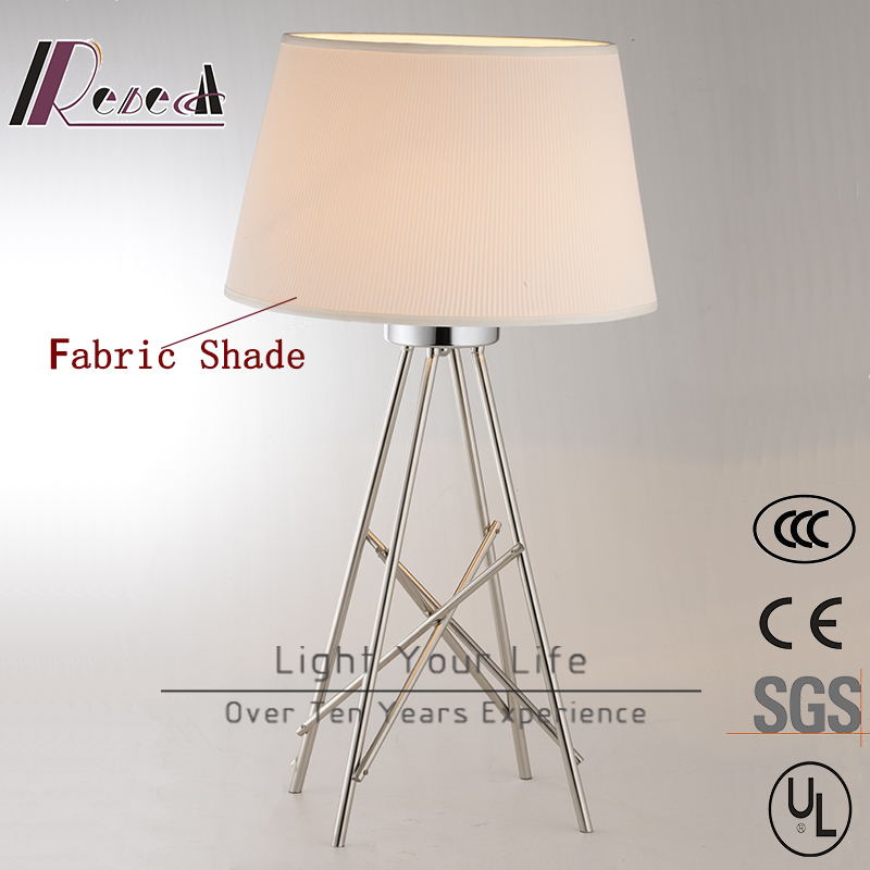 Modern Hotel Decorative Chrome Table Lamp with Metal Leg