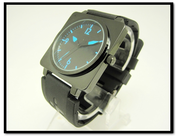 High Quality Men's Business Silicone Band Trap Black Quartz Watch Silicone Watch Strap