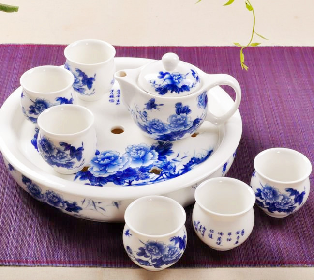 Factory Fashion design Porcelain Tea Set
