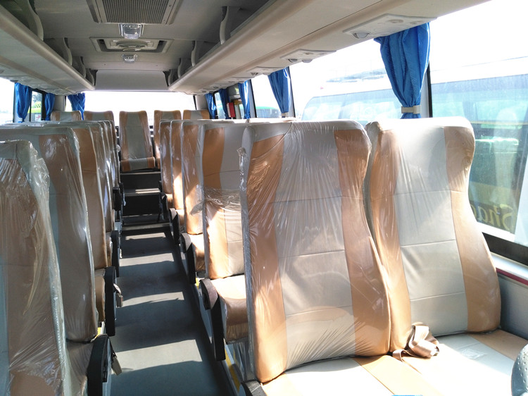 High Quality 9m 43 Seats Tourist Bus in Sales Promotion