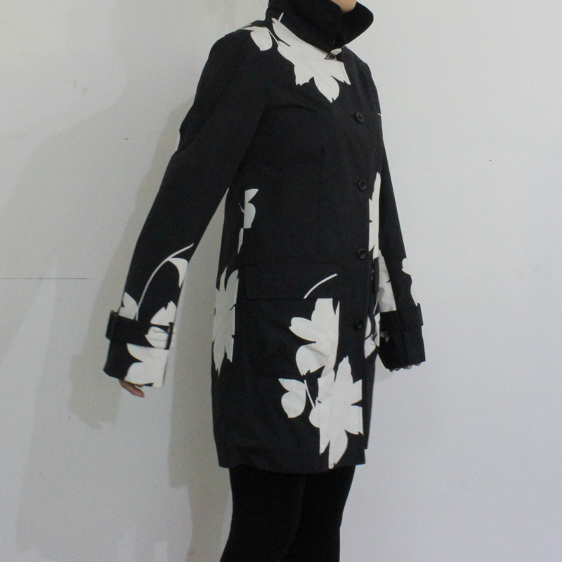 Black and White Flower Hooded PVC Raincoat for Woman