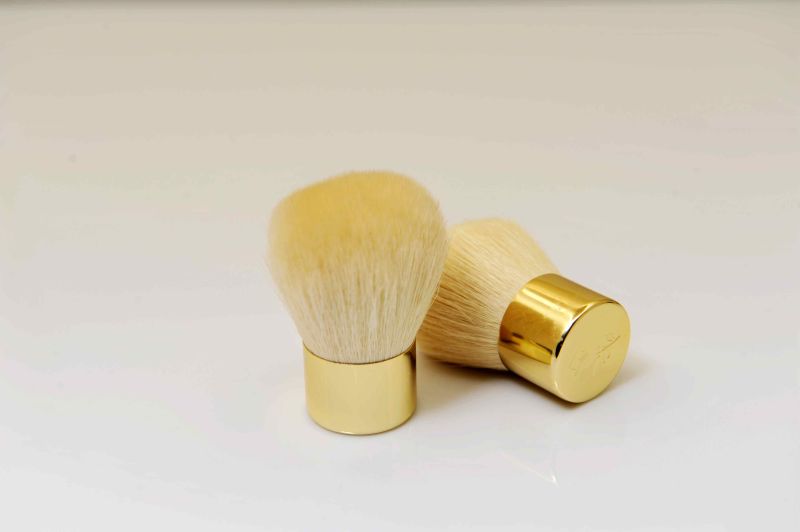 Kabuki Brush Face Brush in Golden Ferrule