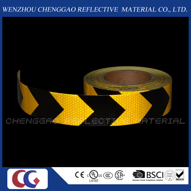 Black and Yellow PVC Reflective Sticker Rolls with Arrow (C3500-AW)