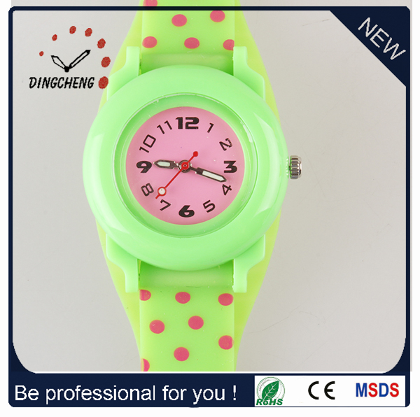 New Style Wristwatch Silicone Watch Quartz Watch for Kid Watch (DC-SZ152)