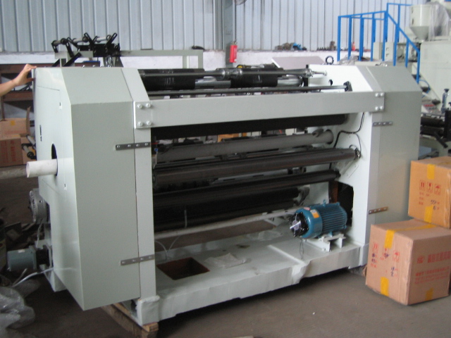 Vertical Automatic Slitting & Rewinding Machine (WFQ700-1300)