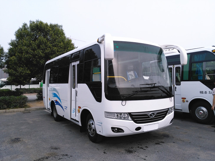 Chinese Cheap Passenger Bus with 26 Seats in Sales Promotion