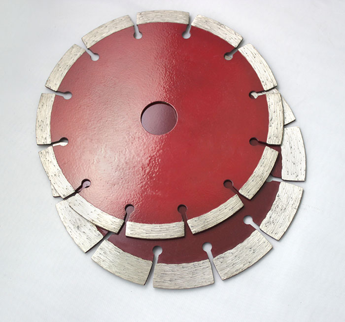 Huazuan Recommend Normal Diamond Segmented Ring Saw Blade for Cutting Granite