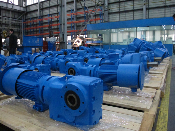 Helical-Spiral Bevel Gear Box, Helical-Spiral Bevel Geared Motor