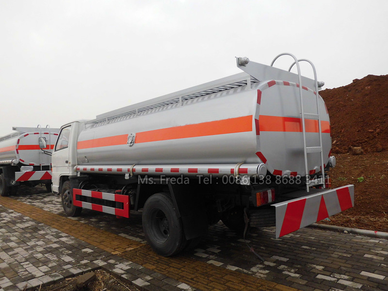 3000 -8000L Jmc 4X2 Small Refuel Tank Truck