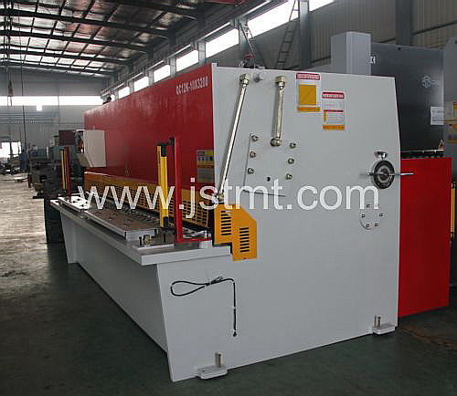 Sheet Metal Nc Shearing Machine with Laser (QC12K-10X3200)