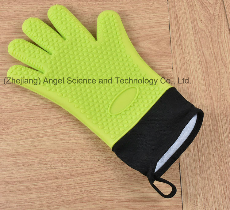 Long and Warm 5-Finger Holiday Silicone Glove for Baking Sg30