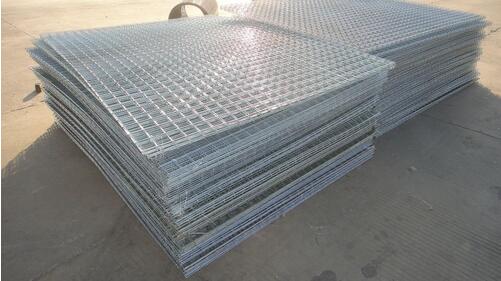 Made in China Stainless Steel Wire Galvanized Welded Wire Mesh/Netting