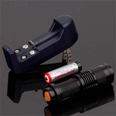 Telescopic Focusing 1X14500 Batt C81 Flashlight