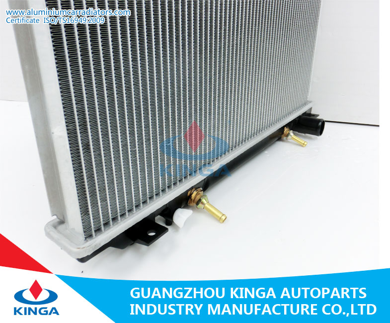 Good Quality Auto Radiator for V46' 93-98 OEM: MB890955 at