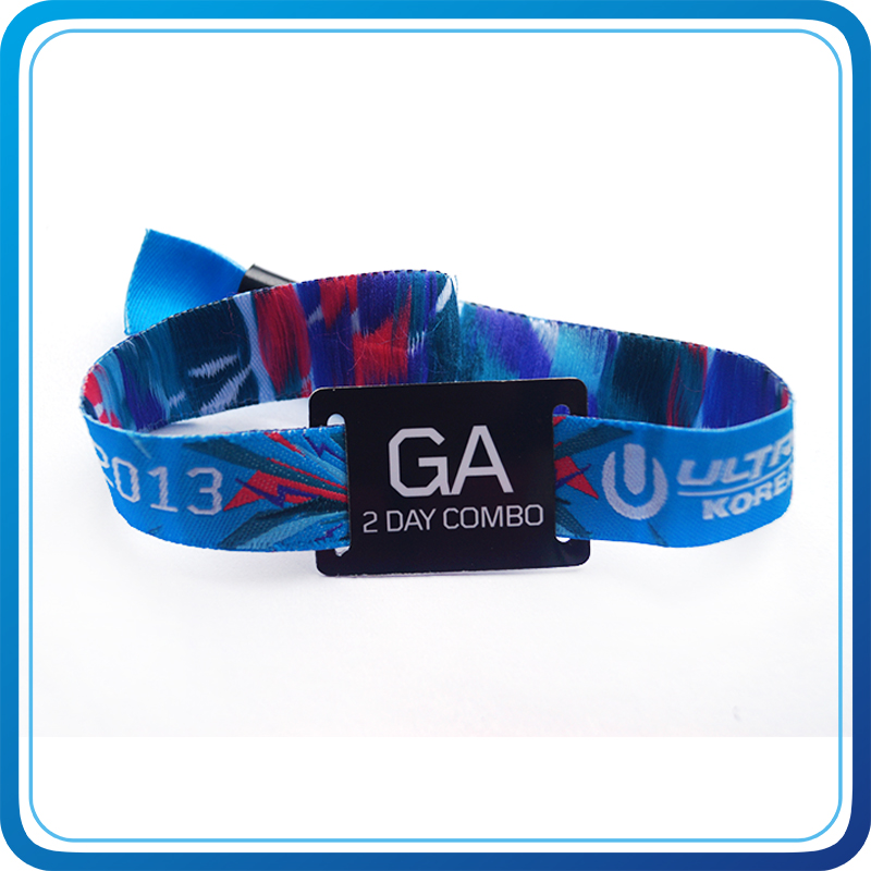 Nice Gifts for VIP Clients RFID Woven Wristband with Scanned Chip (HN-WD-013)