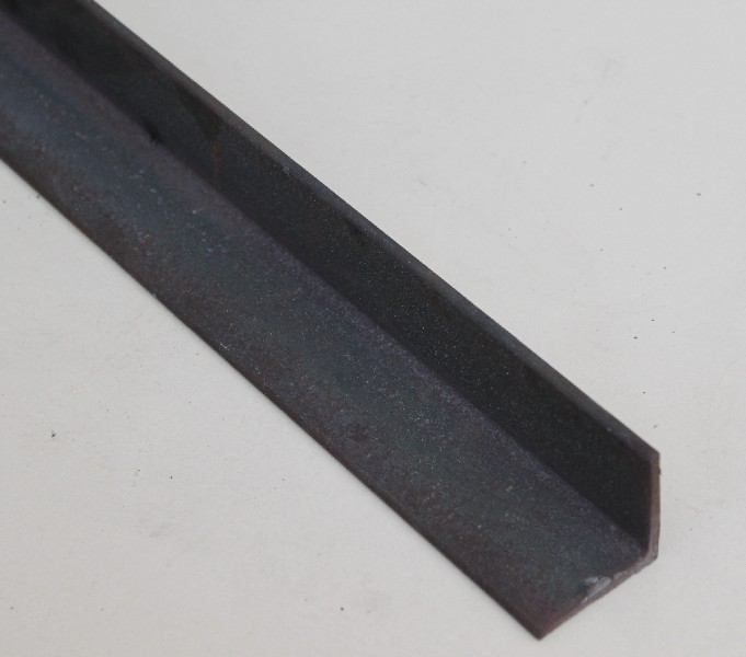 ASTM A106 Angle Iron Bar (25*25*3mm-200*200*24mm)