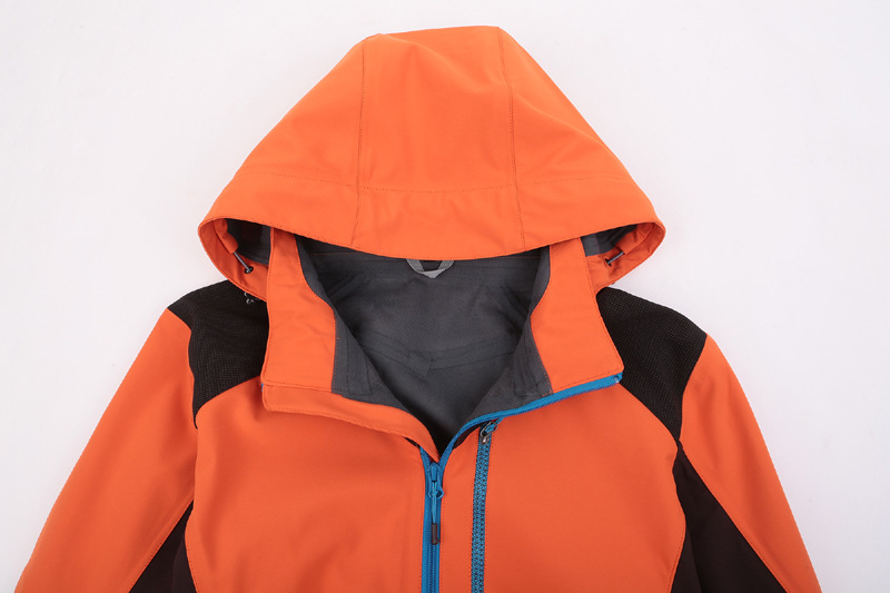 Custom OEM ODM Fashion Softshell Jacket with Hood (YRK118)