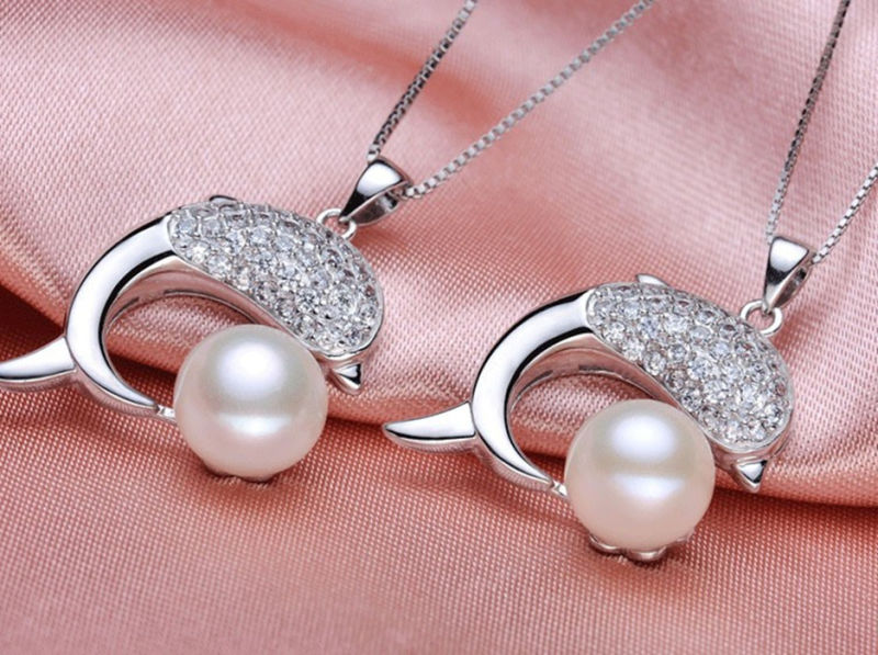 Cute Dolphin Shaped Pearl Pendant AAA Semi Round 9-10mm Freshwater Fashion Pearl Pendant