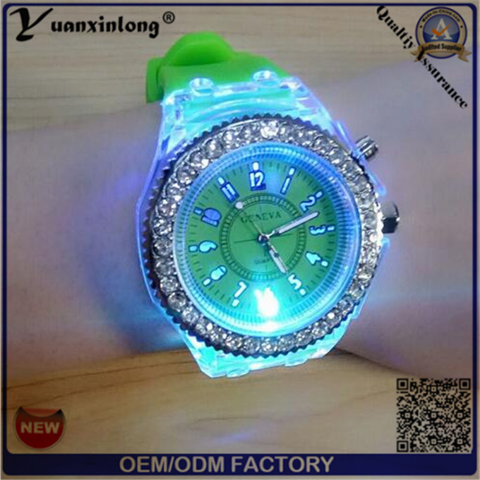 Yxl-697 Fashion Watches Men Women Watch Popular LED Light Silicone Strap Round Dial Lover Quartz LED Watch