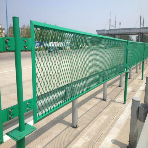 Expanded Metal Fence (R-GBWHL)