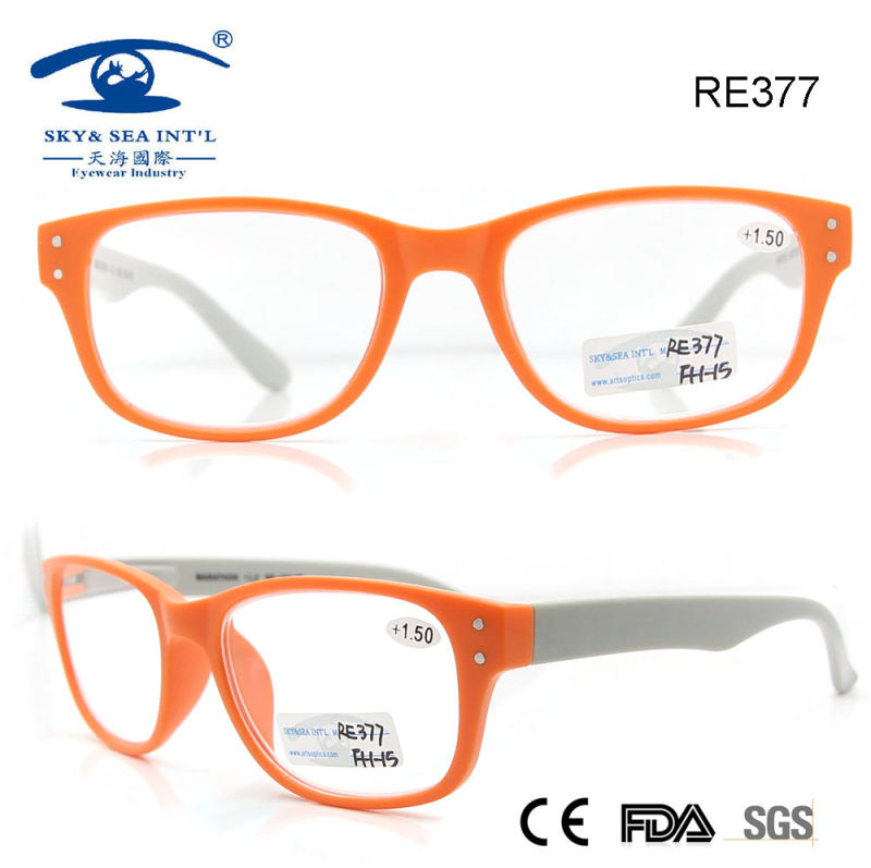 Fashionable Woman Man Reading Glasses (RE377)