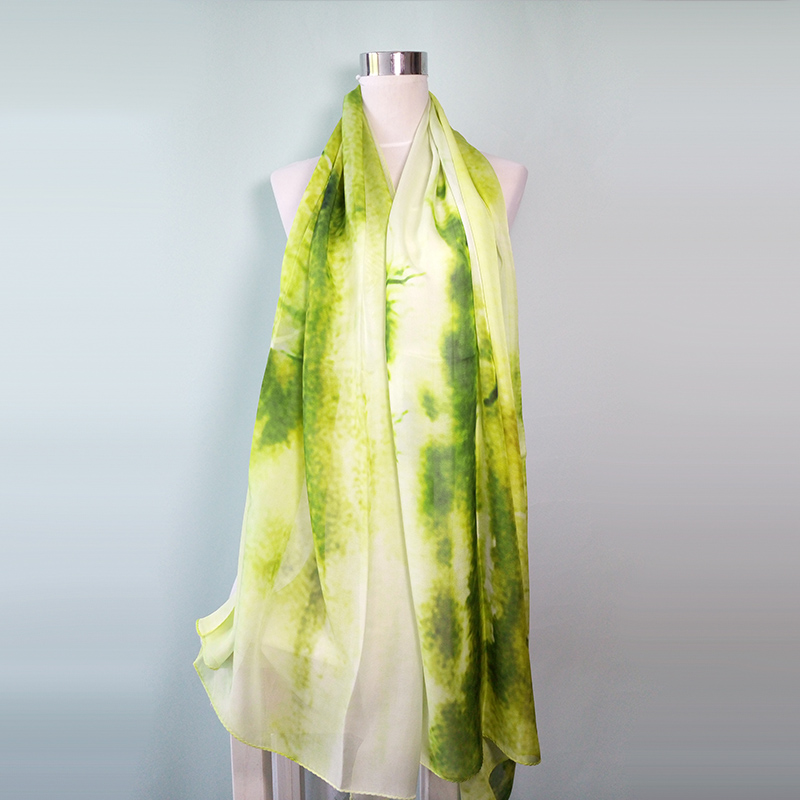 Women Elegant Landscape Printing Design Scarf