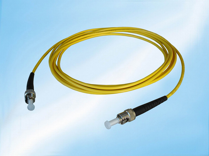 Low Insertion Loss Cheapest Price LC/Sc/St/FC/Mu/MPO/MTRJ Optical Fiber Connector