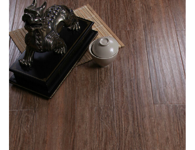 12.3mm E1 HDF Maple Handscraped Laminate Wood Flooring