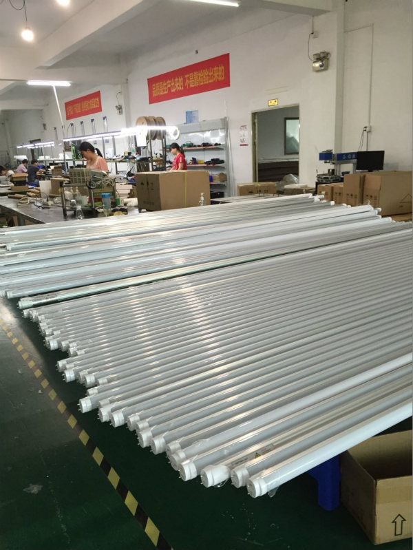 China Factory Low Price 18W T8 Integrated LED Fluorescent Tube